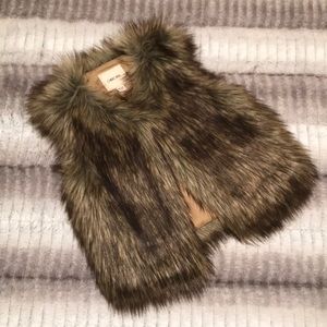 Girls Faux Fur Vest